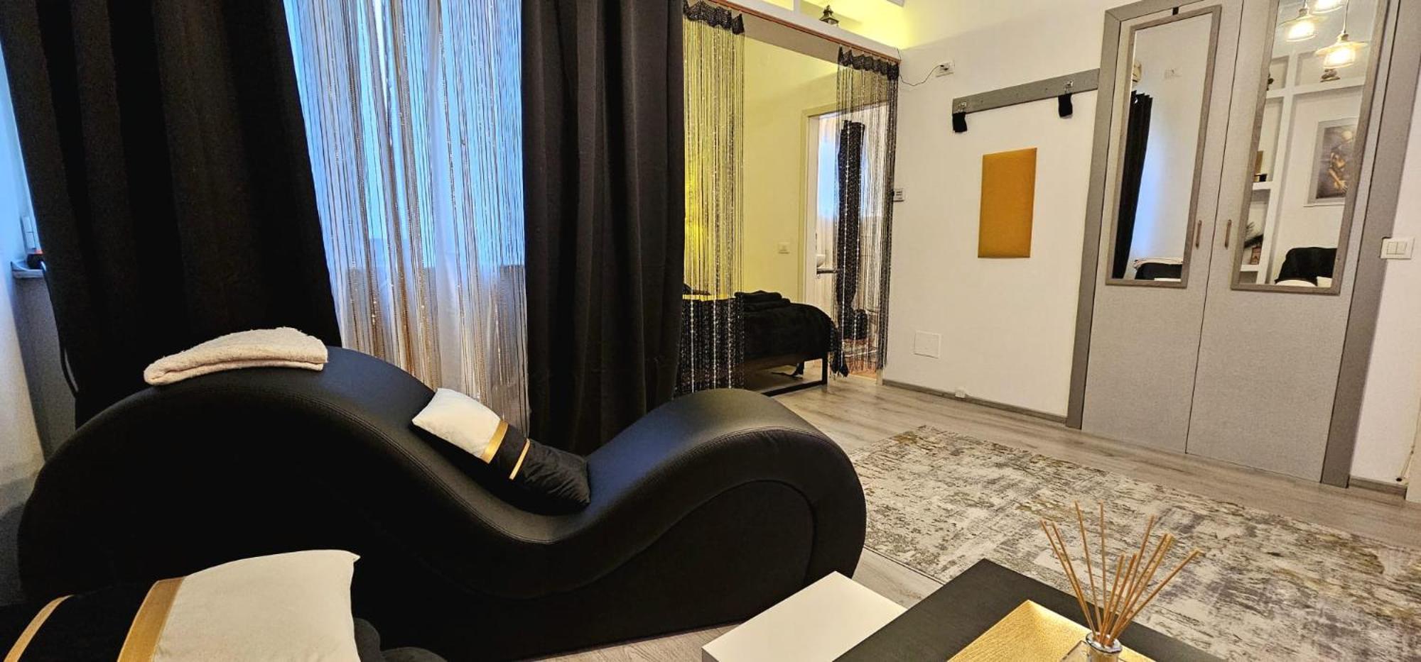 Tantra Studio 1 Conta Universitate Бухарест Екстер'єр фото